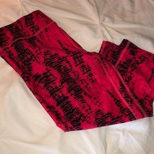 Reptile Under Armour Capri Workout Leggings !